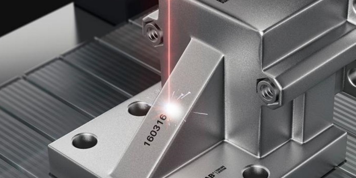 Graveur laser metal : la solution de précision et créativité pour l’industrie et l’artisanat