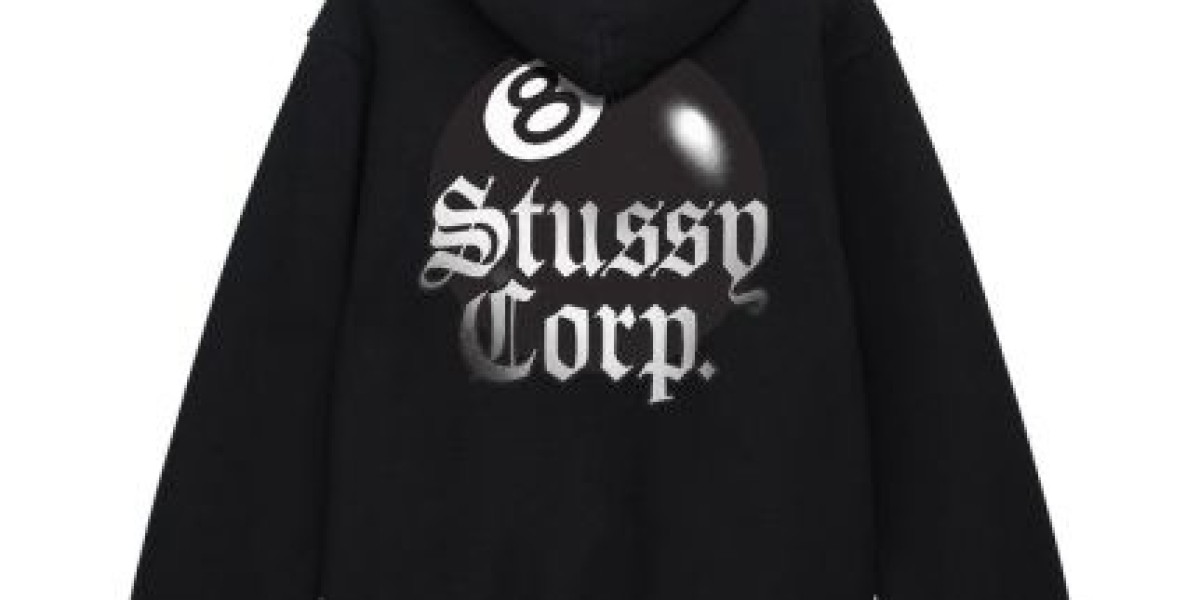 Stussy Clothing: The Streetwear Powerhouse Dominating 2025 Fashion Trends