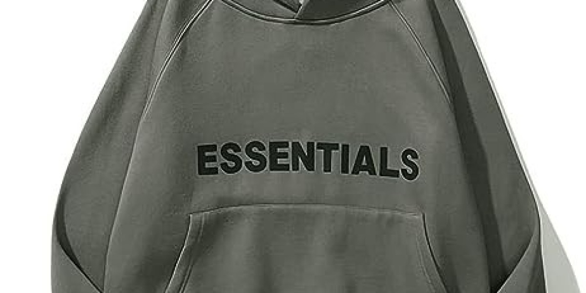 The Ultimate Guide to the Essentials Hoodie: Style, Comfort, and Everyday Luxury