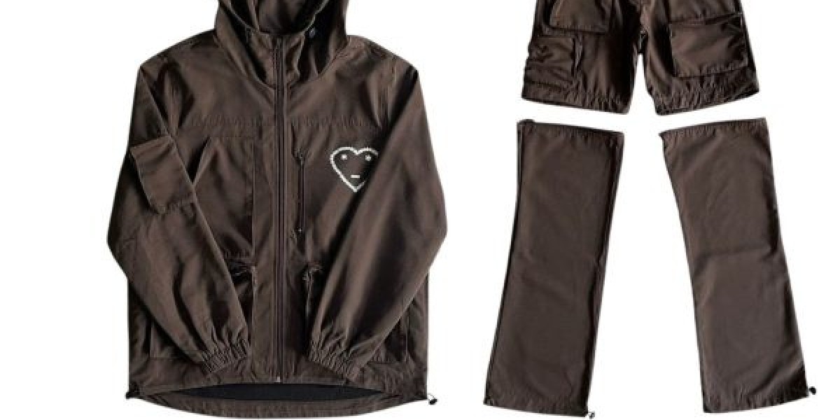 The Ultimate Guide to Carsicko Tracksuit: Redefining Comfort and Style in High-Quality Materials