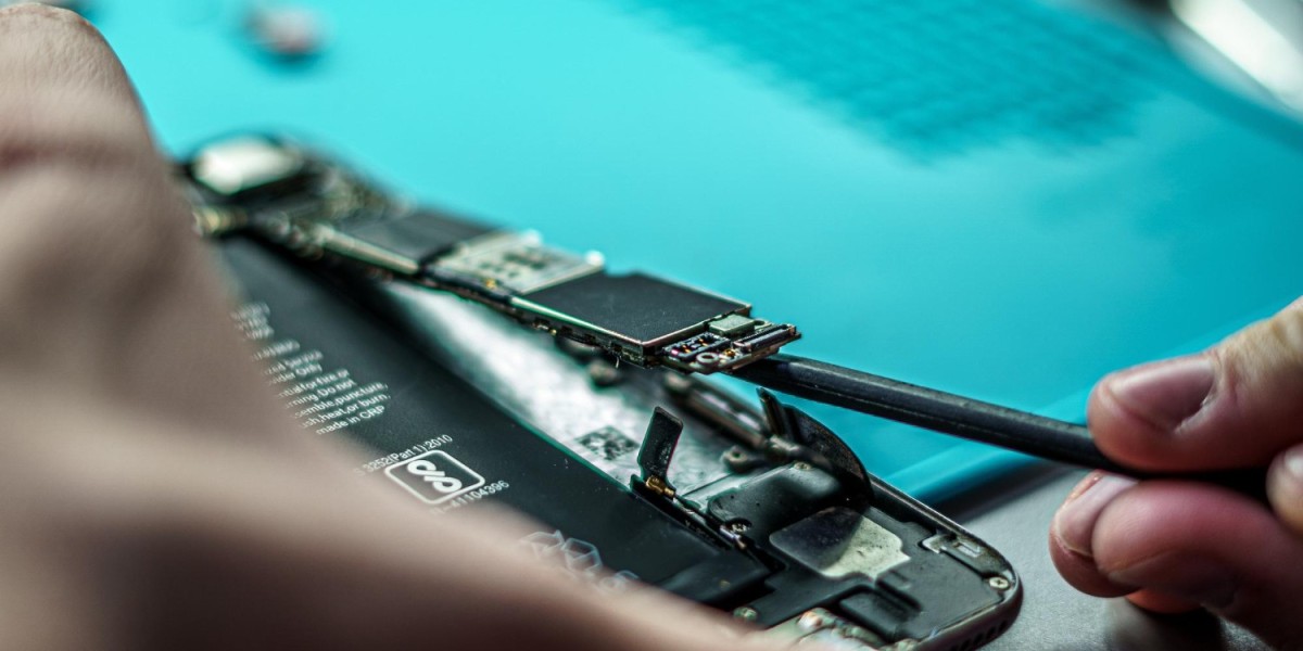 Watch Repair Near Me & Samsung Screen Repair Cost in South Africa: The Ultimate 2025 Guide