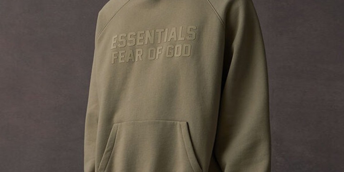 Essentials Hoodie: A Must-Have for Everyday Comfort and Style