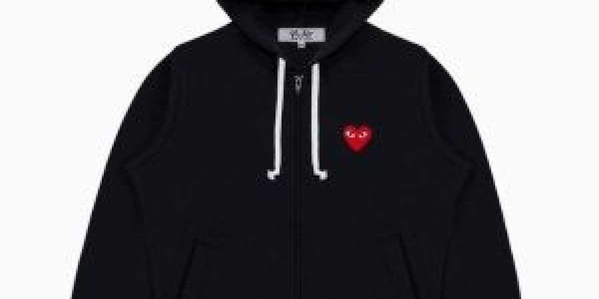 Comme Des Garcon Streetwear Must-Haves