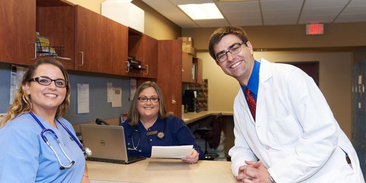 Inside a Day of a Healthcare Virtual Assistant Supporting Medical Practices