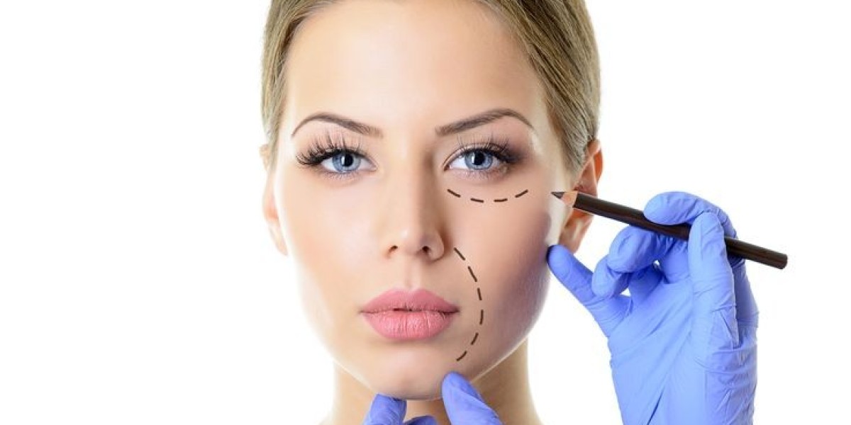 Why Royal Clinic Is Known for the Best Plastic Surgeon Experience