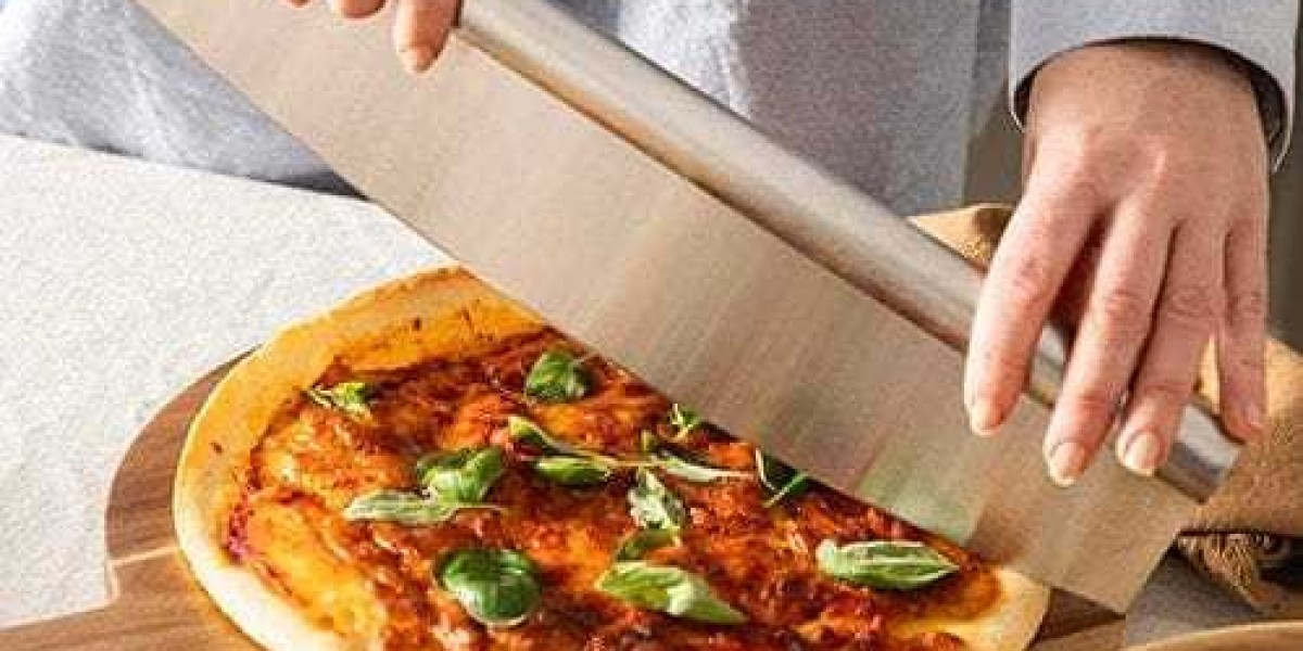 How to Find the Best Pizza Cutter for Your Family