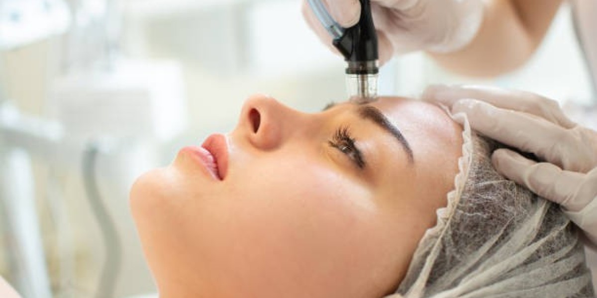 HydraFacial with Gold Infusion Luxury Riyadh