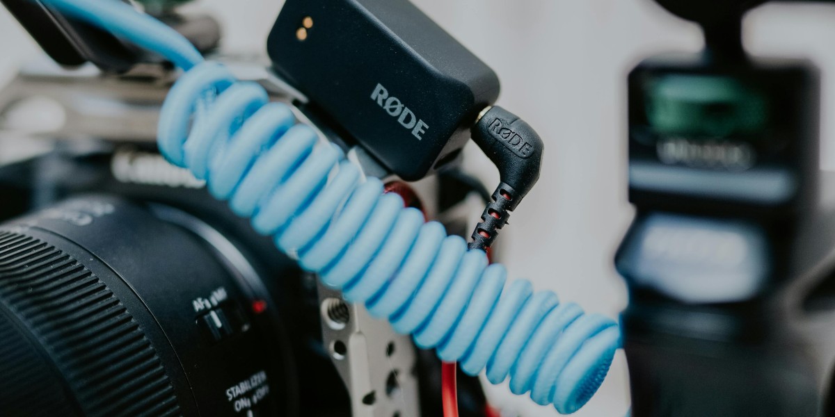 Professionally trained wedding and event photographer with hands-on industry experience