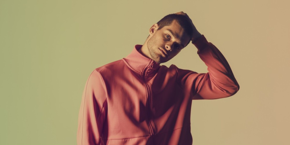 Graphic Hoodies UK: Elevate Your Streetwear Game