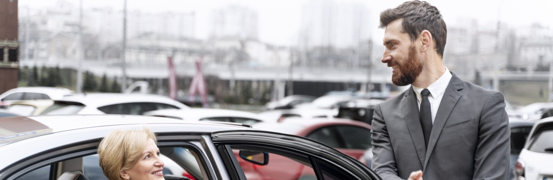 Royal Limos Co Cover Image