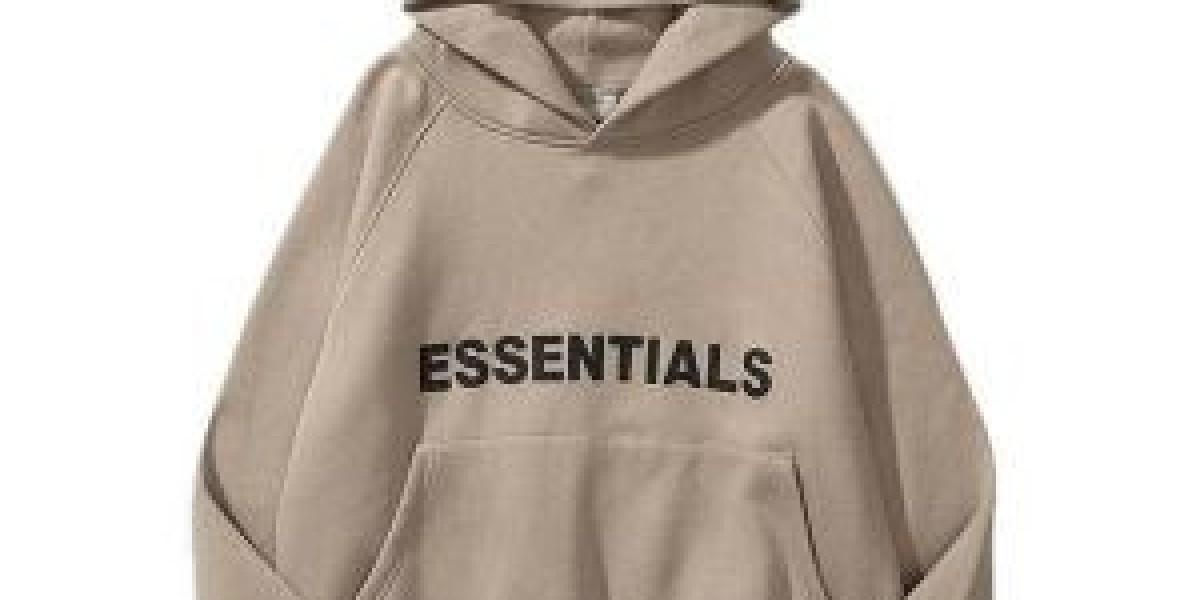 Sweat Essentials – The Foundation of Minimalist Wardrobes