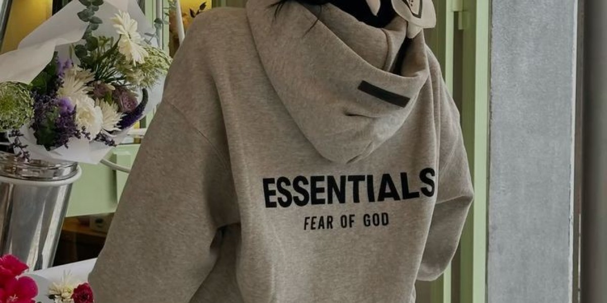 Essentials Clothing: Modern Streetwear Simplicity