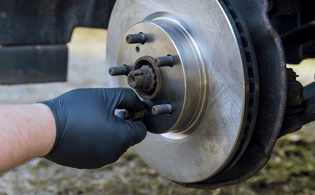From Squeal to Silence: Fixing Noisy Brakes the Right Way - Albert ST Automotive