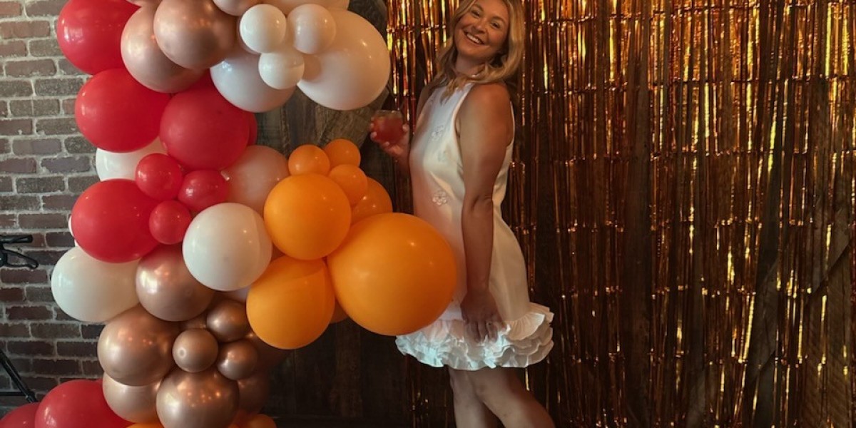 How to Plan the Perfect Bachelor Party with Custom Balloon Decor