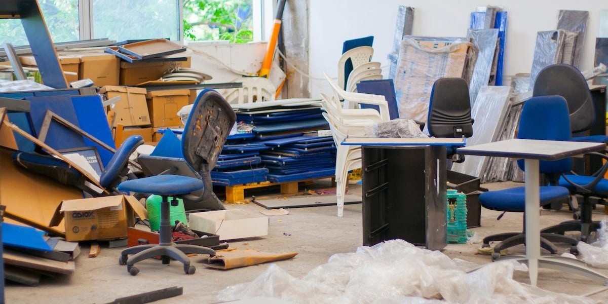 Same-Day Commercial Junk Removal Services in Garden Grove