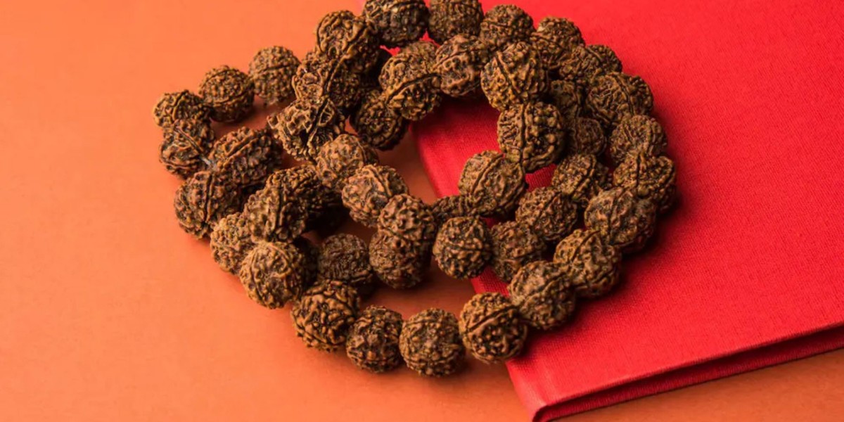 Rudraksha Calculator – Accurate Gemstone & Numerology Guidance for a Better Life