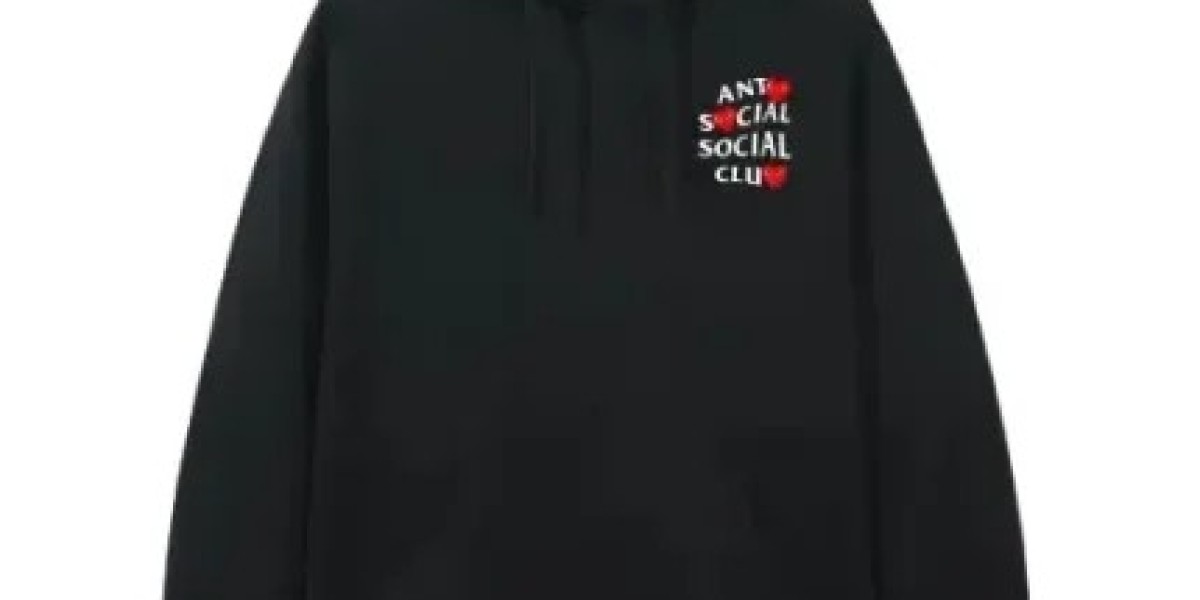 The Timeless Elegance of the Comme des Garçons Jacket