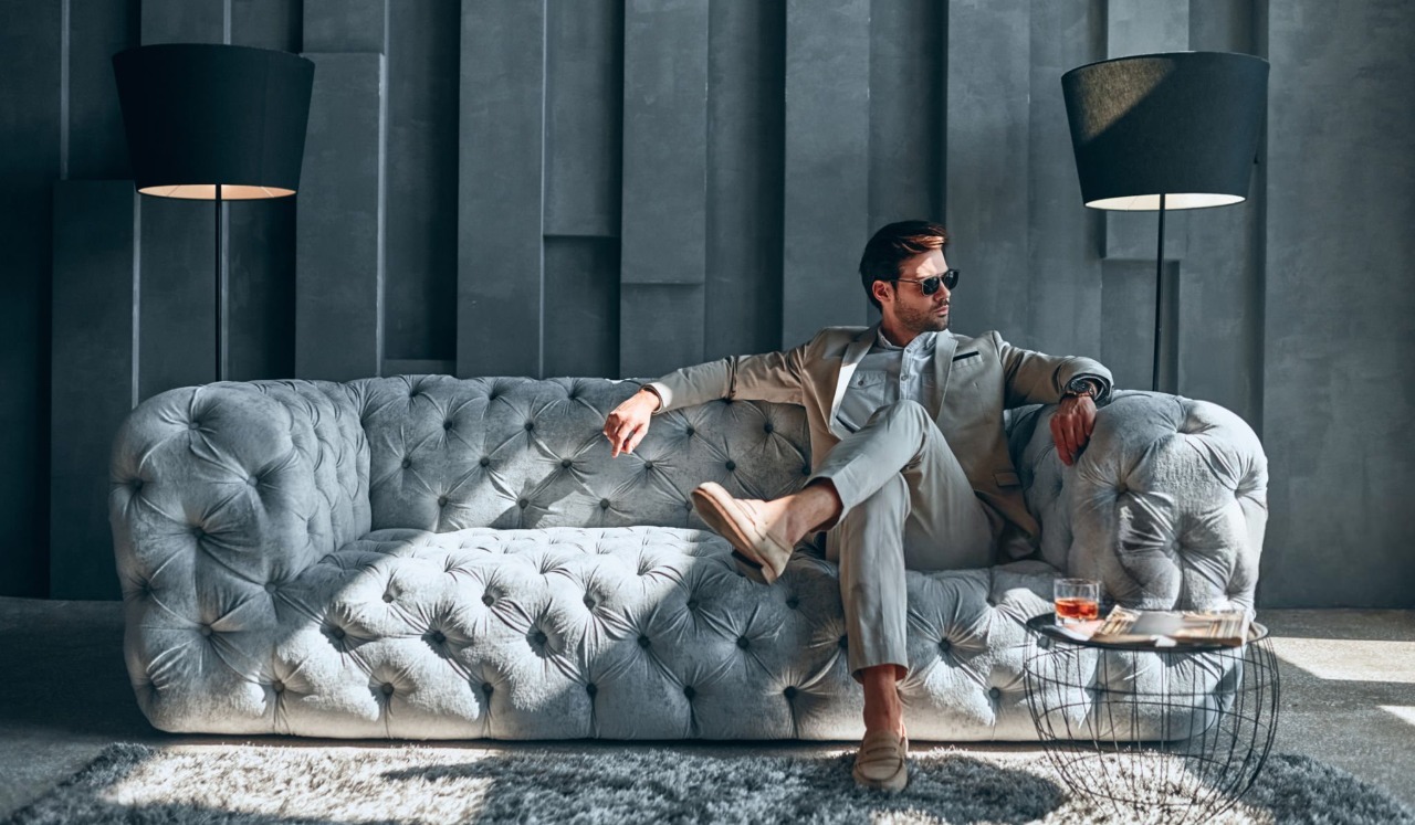 Best Bespoke Tailored Suits in Dubai​ | Kingsman Bespoke