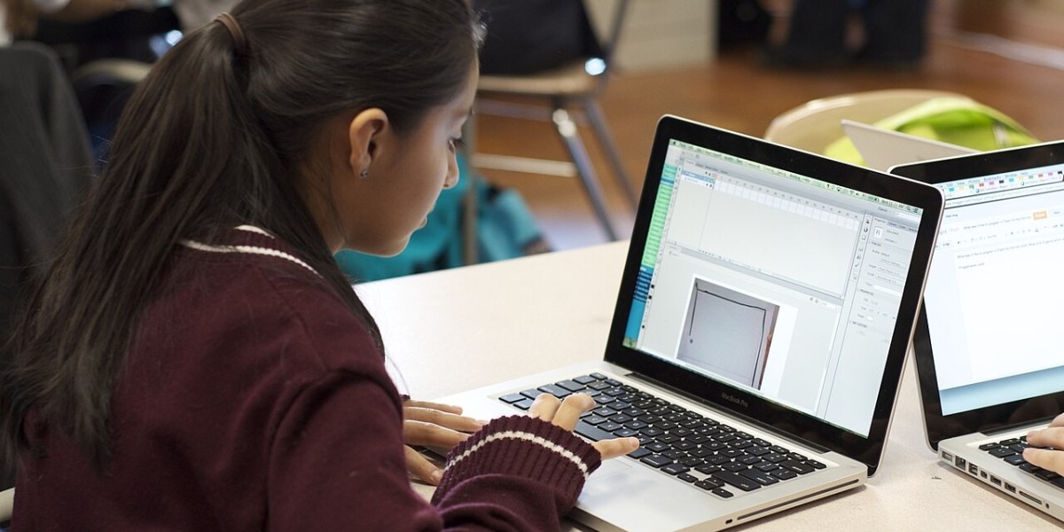 Physics topics for class 12 | online education in maharashtra