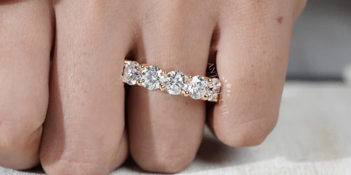 Old Mine Cut Diamond Ring for Sale: Discover Timeless Vintage Beauty