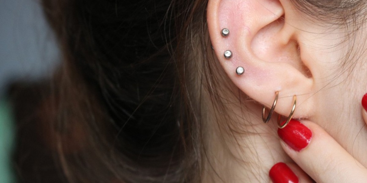 Safe Ear Piercing Clinics in Dubai for Children: A Parent’s Friendly Guide