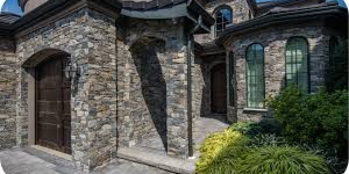 Stone Veneer Facade: Durable Design Solutions for Modern Exteriors