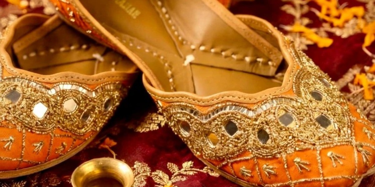 Bridal Juttis for Wedding Wear That Feel Truly Special