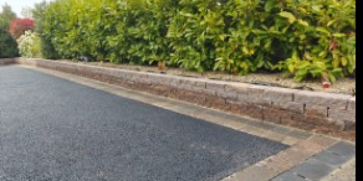 Local Tarmac Driveway Installer For Quality Driveways.
