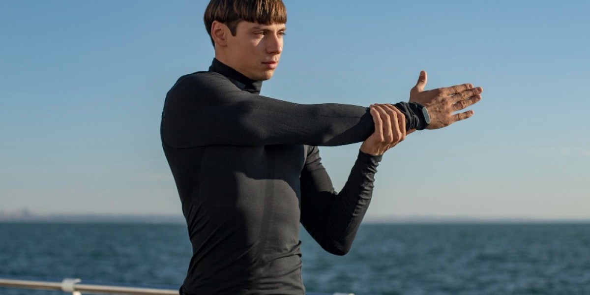 Best Rashguards for Men: UPF 50+ Sun Protection | Wave Zone