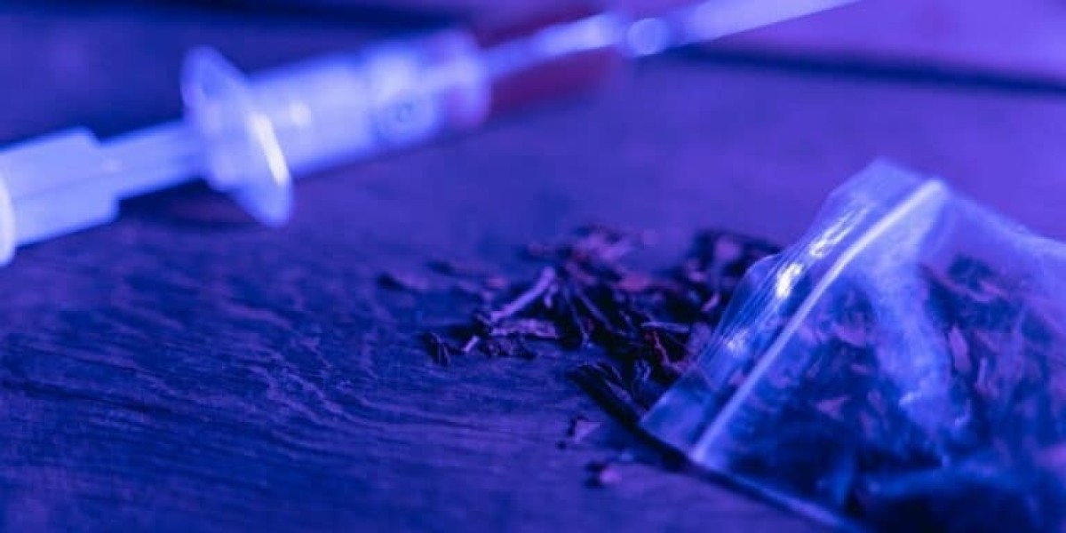 What are the Early Signs of Addiction? Warning Signs Families Should Know