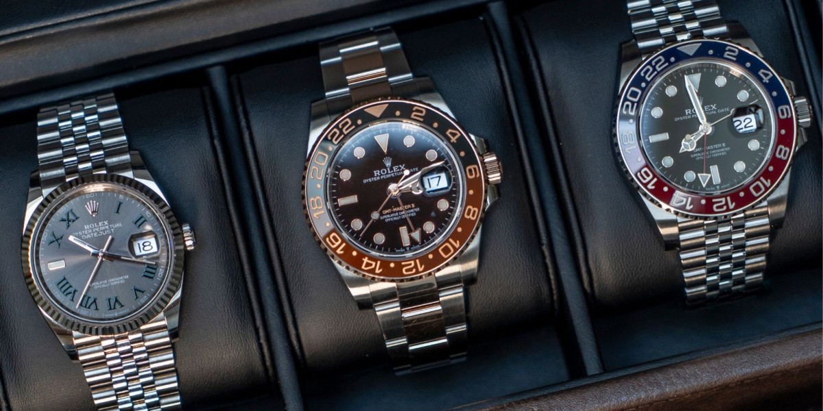 Signs of a Fake Rolex Watch and How to Avoid Scams