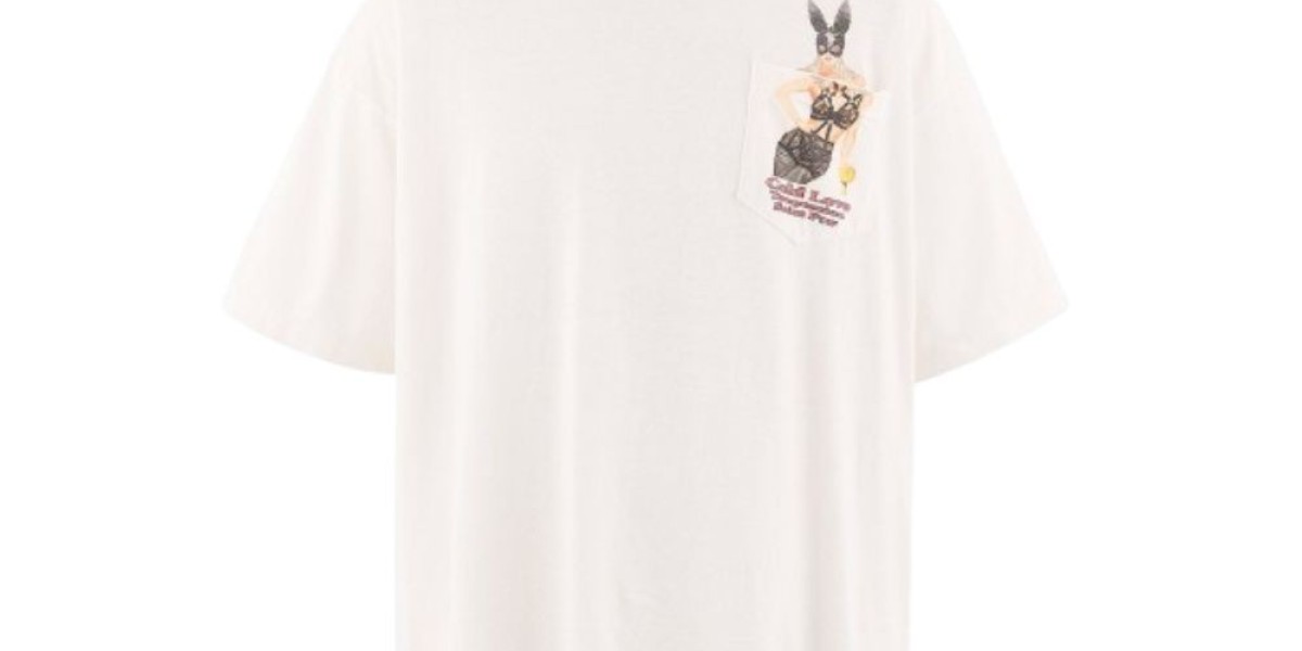 Why Are Fear of God Saint MXXXXXX Tees So Sought After?