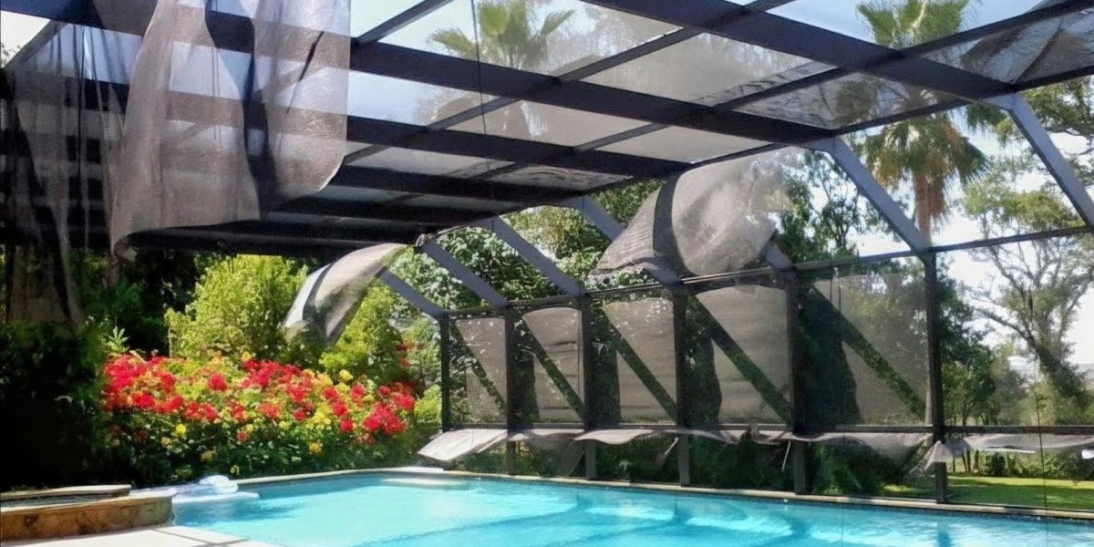 Pool Screen Replacement Tampa: Protecting Outdoor Spaces with Professional Repairs