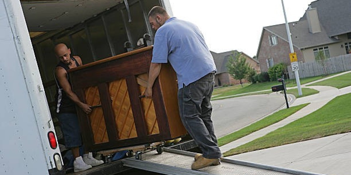 Why Choose Local Moving Service for Safe Furniture Transport?
