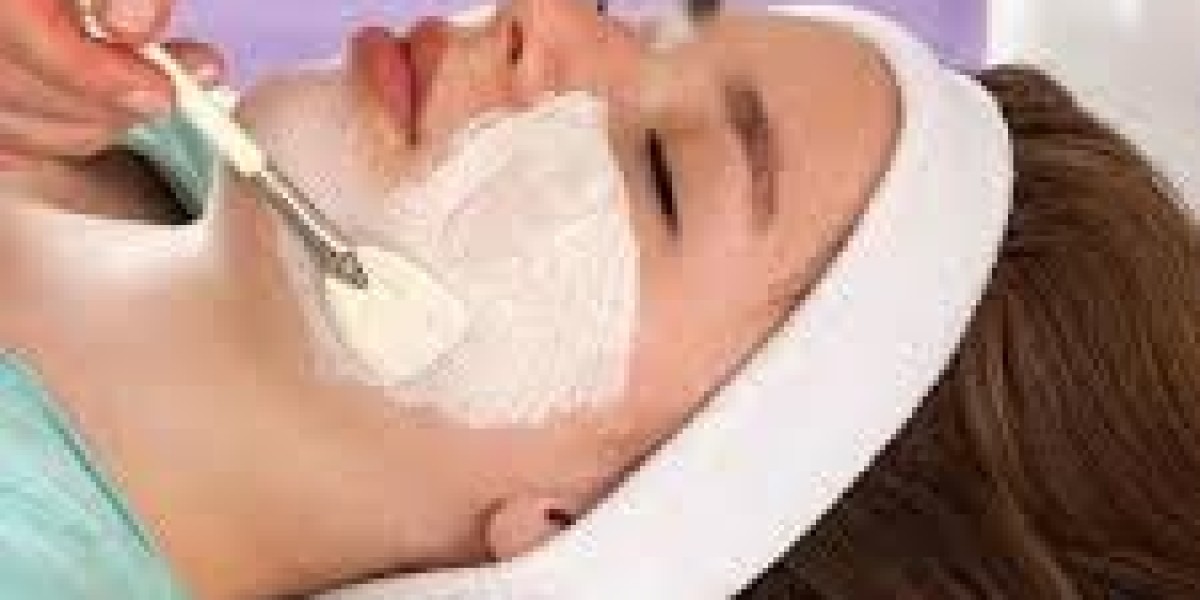 Chemical Peel in Dubai for Dark Spots Removal and Even Skin Tone Restoration