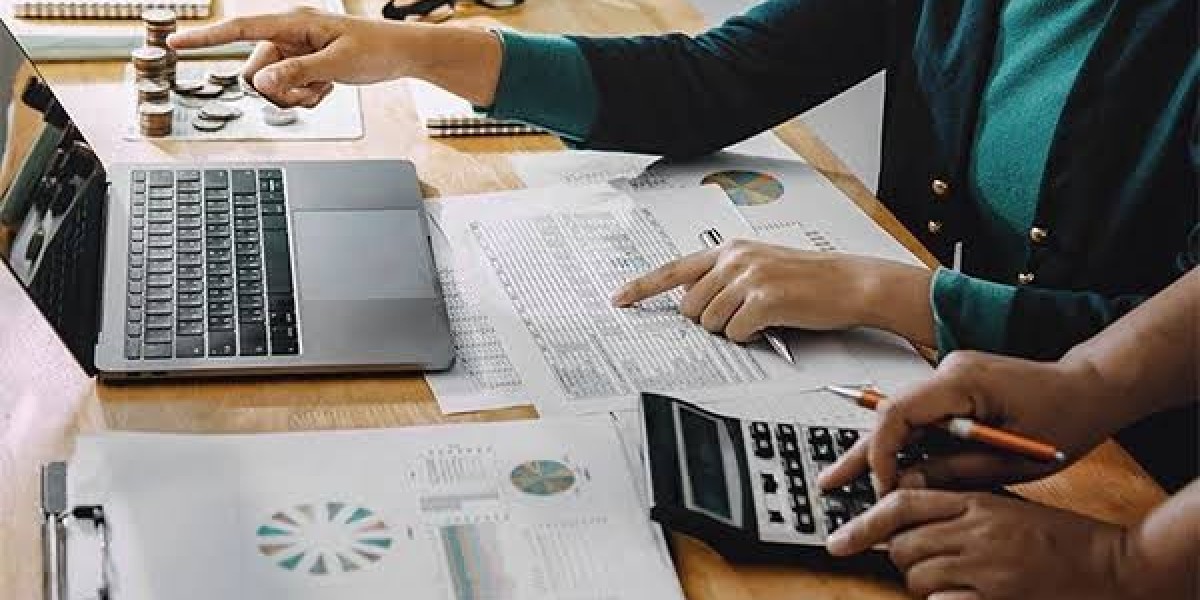Offshore Bookkeeping for Healthcare: Accuracy, Compliance, and Savings