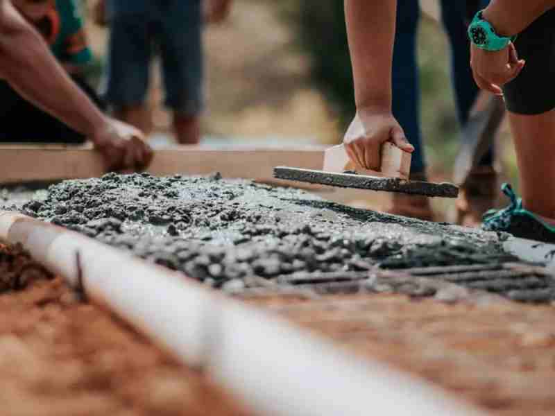 What Tax Rules Should Plumbers Know Before Filing Taxes in Alberta?