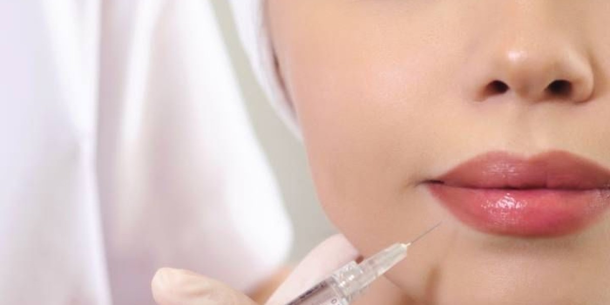 Fotona 4D Lip Augmentation in Dubai: Fine Lines