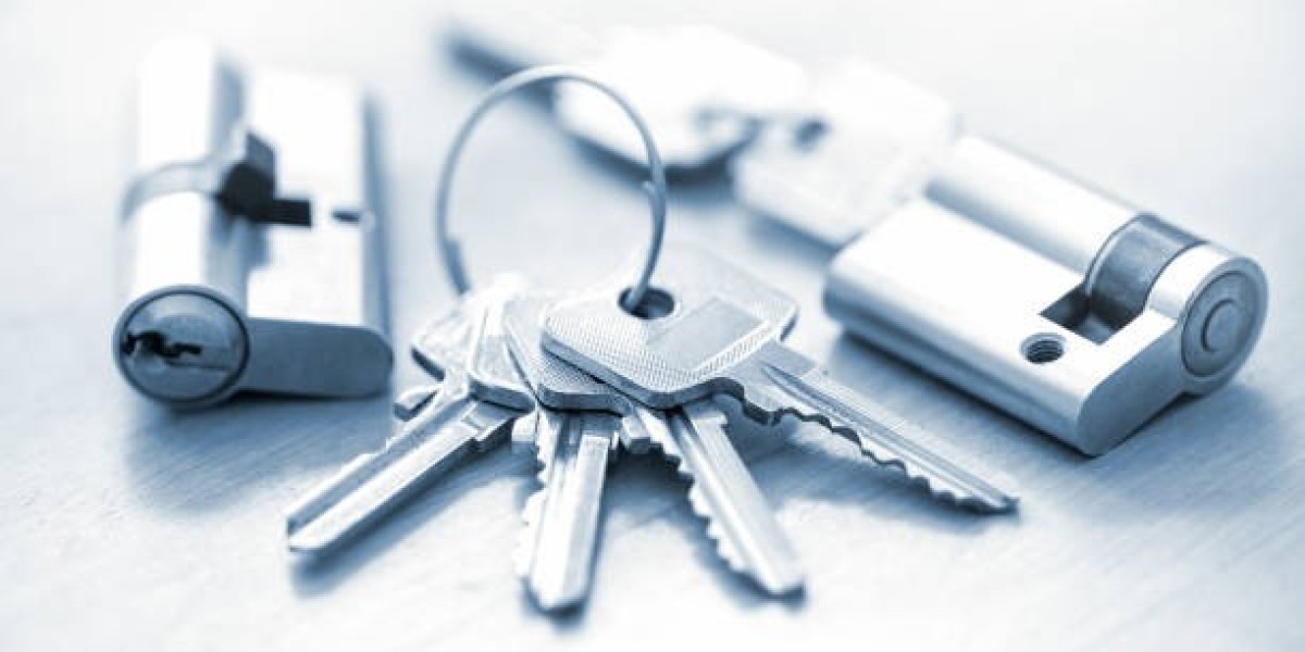 Is Hiring a Mobile Locksmith Worth the Cost?