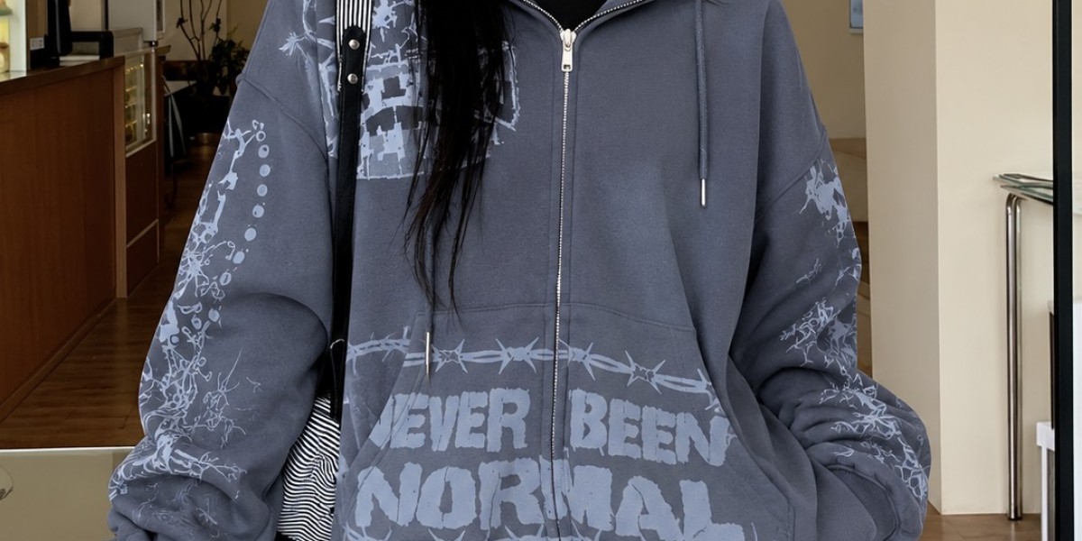 Retrovert Hoodie: How Retro Inspired Streetwear Fits Modern American Style