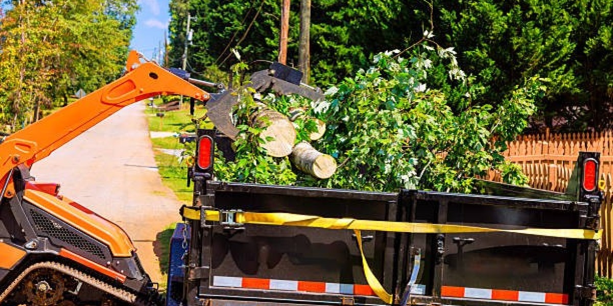 How Experienced Crews Manage Residential and Commercial Cleanups