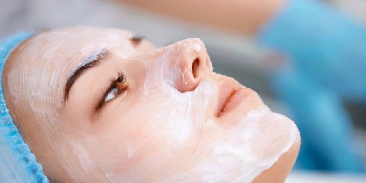 How Glycolic Acid Peel Stimulates Skin Cell Turnover