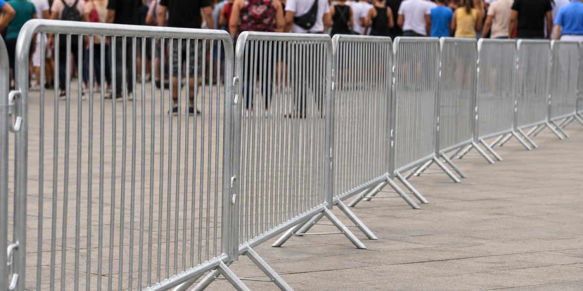 Barriers for Crowd Control: Essential Solutions for Organized and Safe Public Spaces