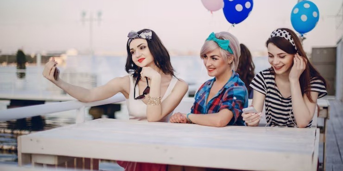 Why Photo Booths Are the Perfect Experience at The Wharf Fort Lauderdale and Las Vegas Events