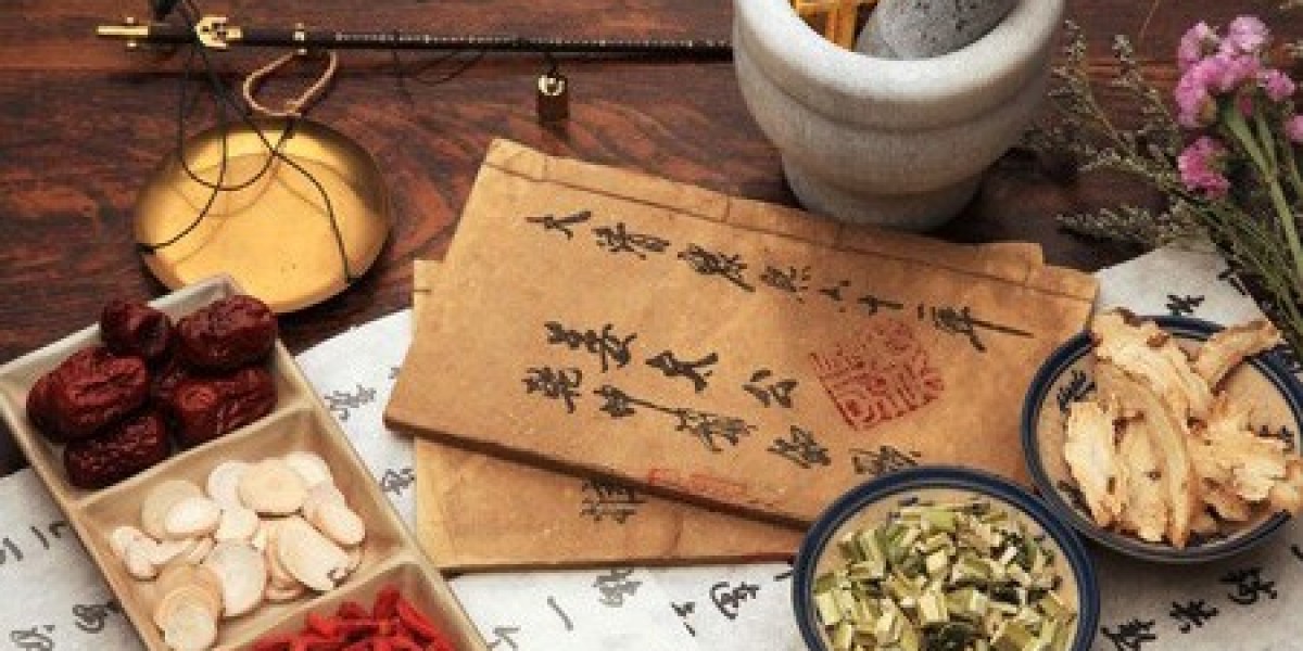 Traditional Chinese Medicine in Singapore for Pain Relief and Wellness