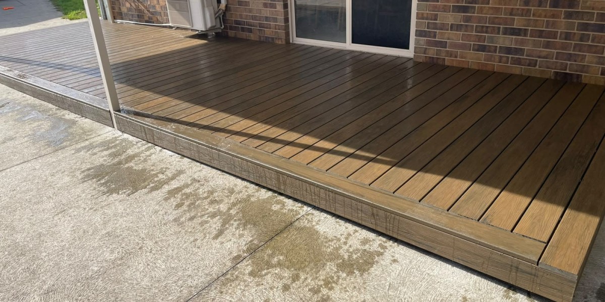 Composite vs Timber Decking: Which Is Right for Your Melbourne Home?