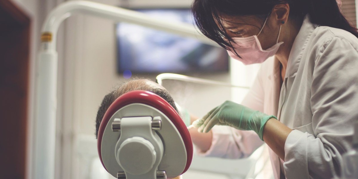 Choosing the Best Dental Clinic Dubai