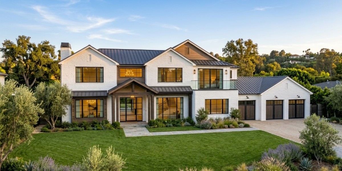 Luxury Real Estate Trends in 2026: Expert Insights for High-End Home Buyers
