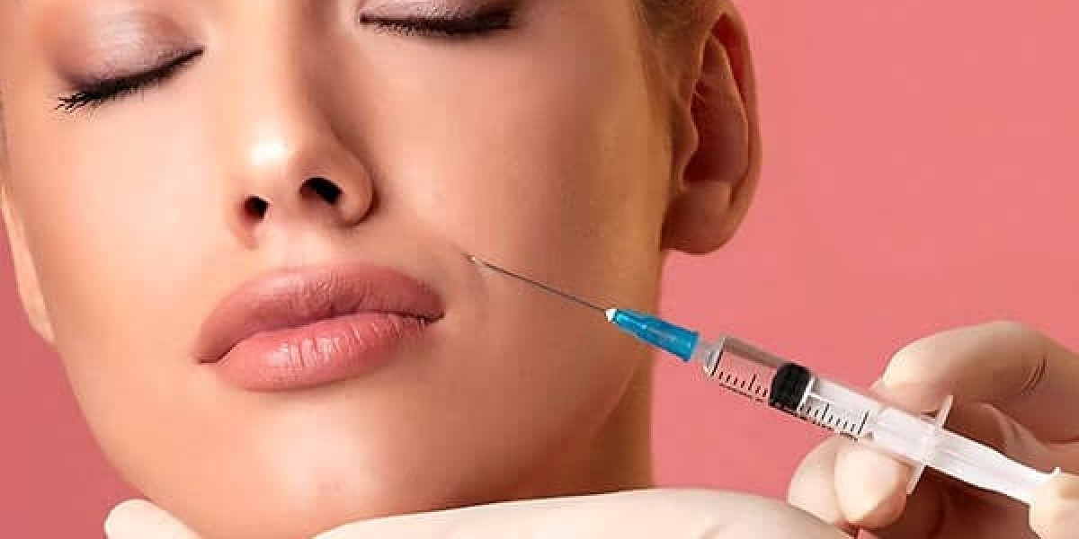 Fillers in Dubai: Facial Volume Restoration with Precision