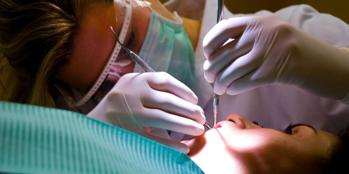 Modern Treatments at a Dental Clinic in Dubai